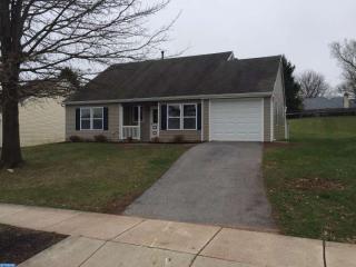 1019 Rill Rd, Reading PA  19606-3537 exterior