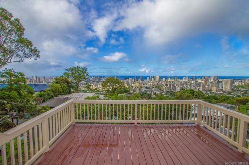 2370 Aina Lani Pl, Honolulu, HI 96822-2024