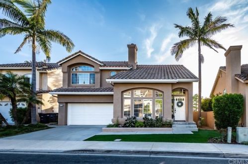 21 Massier Ln, El Toro, CA 92610-2305
