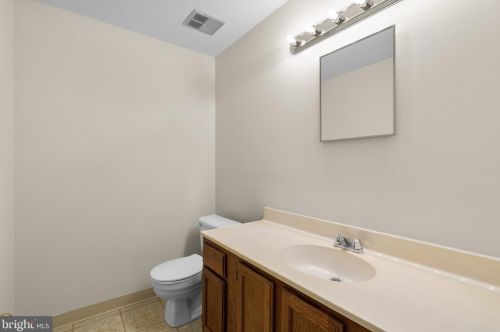 1405 Casino Cir, Silver Spring MD 20906-5901 exterior