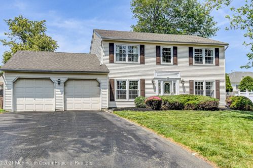 6 Patterson Ct, Holmdel Village, NJ 07733-1054
