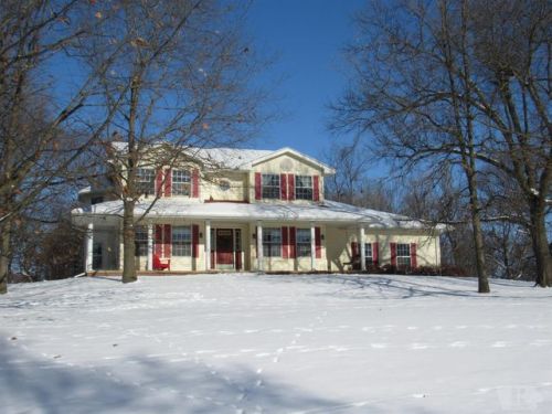 615 Crestview Ave, Cliffland IA  52501-1233 exterior