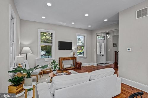 115 Washington Ave, Tavistock NJ  08033-3320 exterior