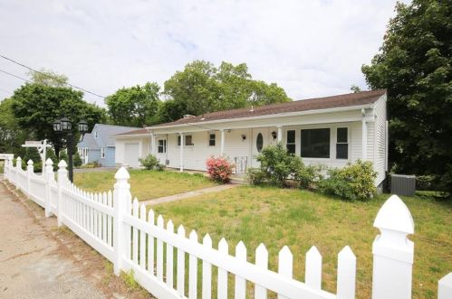 21 Capitol St, Providence, RI 02919-5903