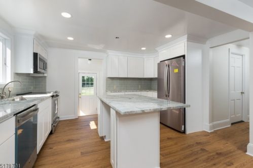 715 Cherry Valley Rd, Princeton NJ  08540-7920 exterior