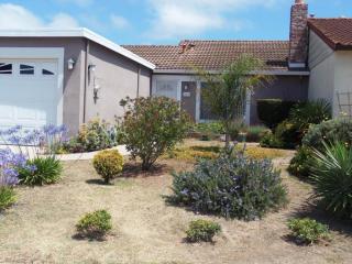329 Quintero Cir, Salinas, CA 93906-2318