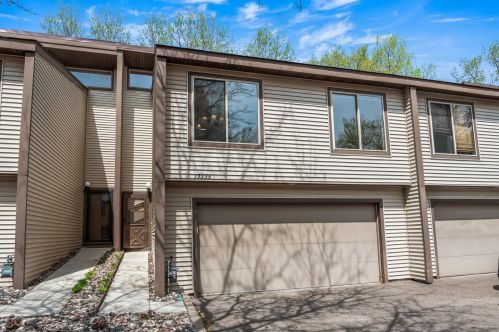 13735 Hemlock Ct, Saint Paul MN  55124-9581 exterior