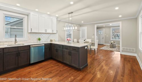 1606 Sewall Ave, Tinton Falls NJ  07712-6310 exterior