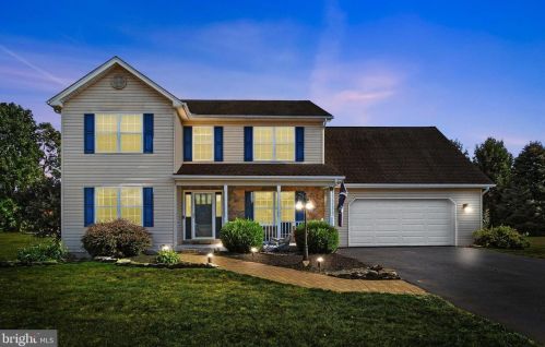 10 Morgan Dr, Carlisle, PA 17015-7914