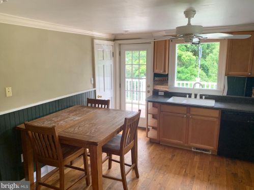 1541 Starcross Rd, York PA  17403-4541 exterior