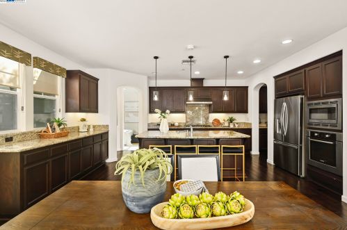 3130 Sweetviolet Dr, San Ramon, CA 94582-5001