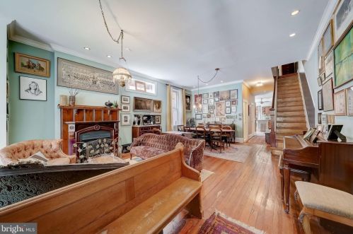 430 42 St, Philadelphia PA 19104-0044 exterior