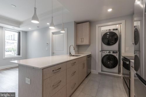 1222 Marshall St, Philadelphia, PA 19122-4313