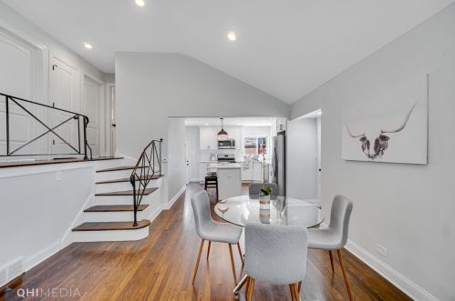 8632 Olcott Ave, Niles IL  60714-2022 exterior