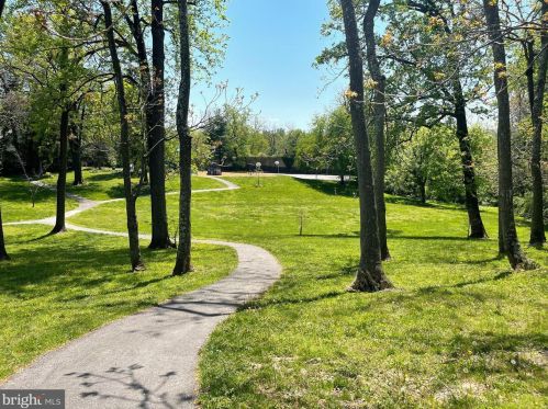 2737 Linden Ln, Silver Spring MD 20910-1212 exterior