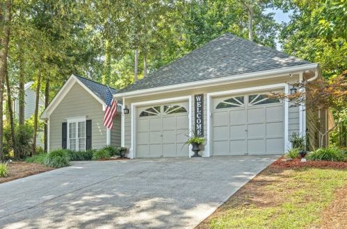 1206 Fern Hollow Dr, Holly Springs, GA 30189-8115
