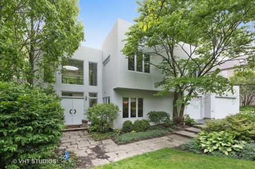 1630 Sylvester Pl, Highland Park, IL 60035-3335