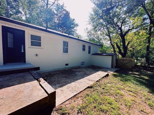 2597 Connally Dr, Atlanta GA  30344-1021 exterior