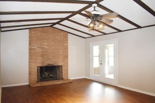 3716 Wharton Dr, Fort Worth TX  76133-2906 exterior