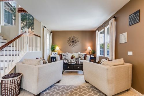 6787 Vanderbilt St, Chino, CA 91710-1308