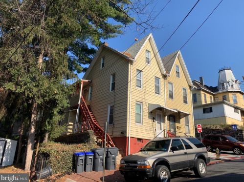 117 Walnut St, Harrisburg, PA 17113-2390