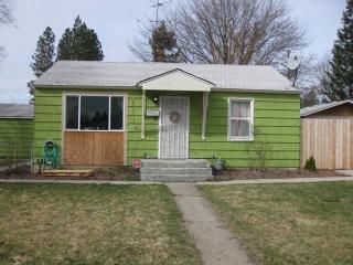 6011 Braeburn Dr, Spokane, WA 99205-7114