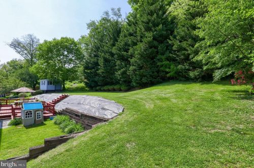 1650 Stony Battery Rd, Lancaster PA  17601-1287 exterior