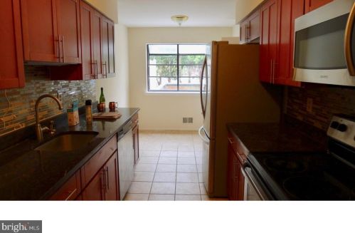 501 Marten Rd, Princeton NJ  08540-1665 exterior