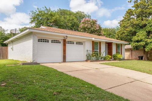 7804 Marfa Ave, Fort Worth, TX 76116-7759