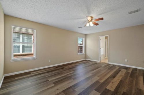 4900 Palm Ridge Dr, Fort Worth TX  76133-8321 exterior