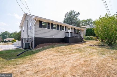 201 Pointfield Dr, Harpers Ferry WV 25425-5173 exterior