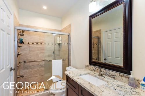 1723 Hardin Ave, Atlanta GA  30337-2059 exterior