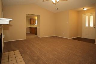 8209 Lesley Ln, Fort Worth TX  76148-1117 exterior