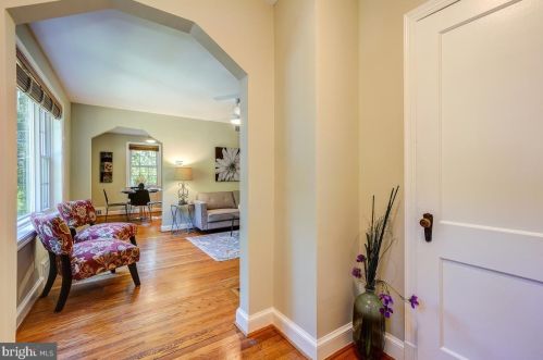 7310 Trescott Ave, Silver Spring MD 20912-6443 exterior