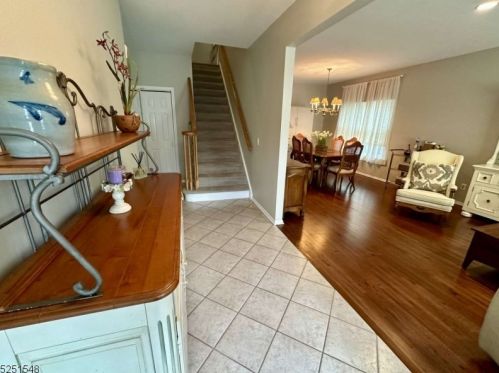 14 Elmara Dr, Bridgewater, NJ 08807-5669