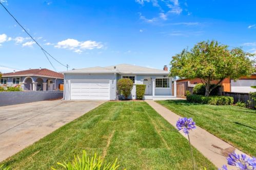 224 Daphne Way, Palo Alto, CA 94303-2638