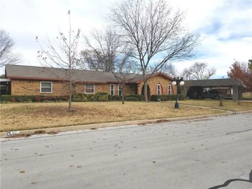 801 Hialeah Ct, Fort Worth, TX 76179-2605