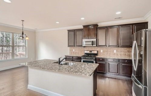 132 Tumble Run, Stockbridge GA  30281-4466 exterior