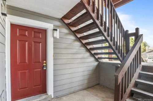 17600 Loyola Dr, Aurora, CO 80013-3127