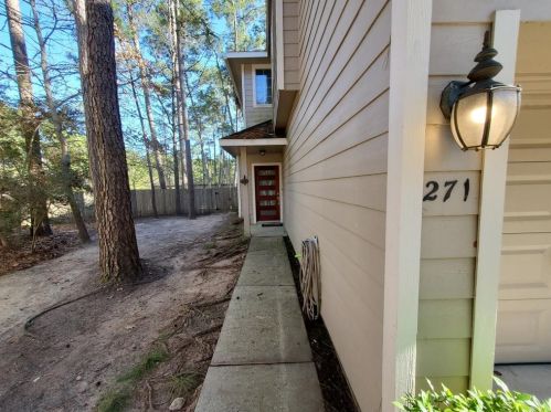 271 Liriope Ct, Conroe, TX 77384-4824