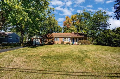 2058 Arrowood Pl, Cincinnati, OH 45231-2241