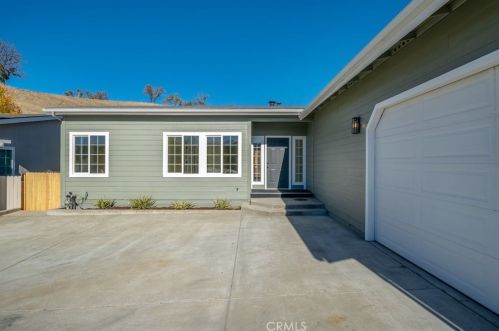 3010 Bridle Trail Ln, Lake Nacimiento, CA 93446-4151