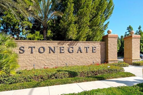 254 Kempton, Irvine CA  92620-2154 exterior