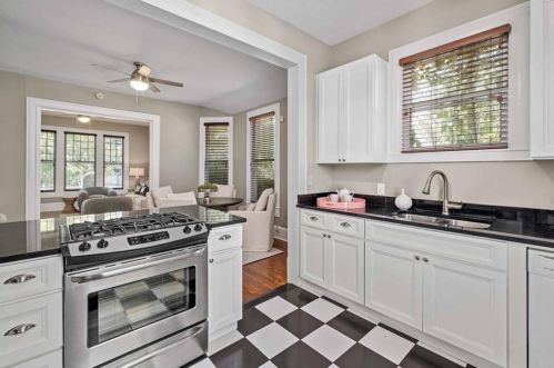 1901 David St, Austin TX  78705-4666 exterior