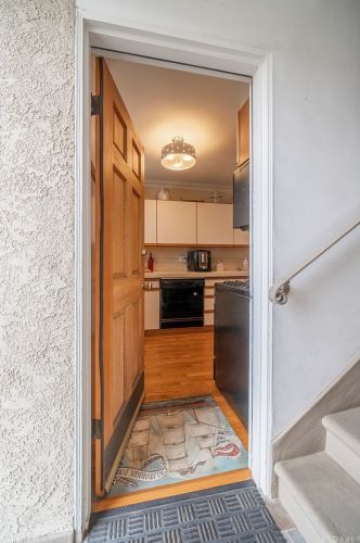 2910 Arizona Ave, Santa Monica, CA 90404-1532