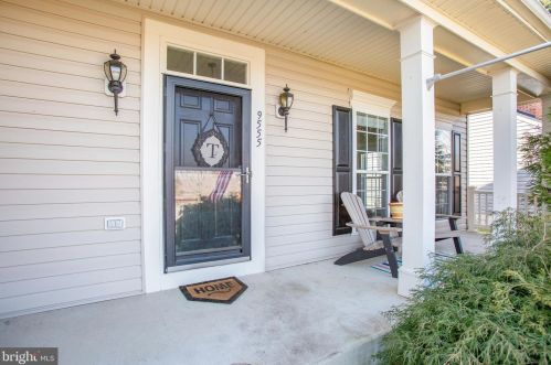 9555 Laurencekirk Pl, Bristow, VA 20136-2710
