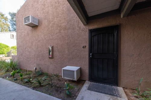 1350 Escondido Blvd, Escondido, CA 92026-2511