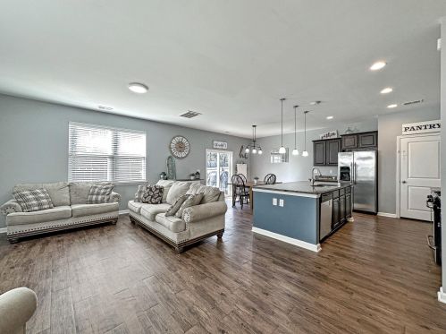 9773 Seed St, Ladson SC  29456-6740 exterior