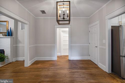 9715 Capitol View Ave, Silver Spring MD 20910-1033 exterior