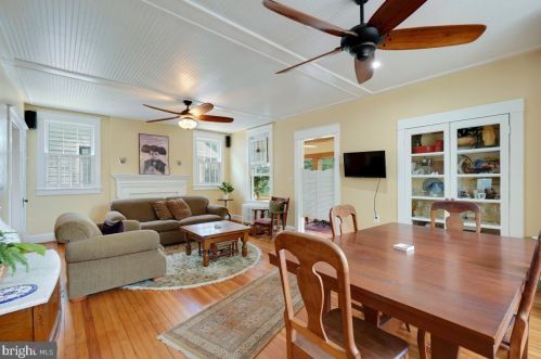 6710 Westmoreland Ave, Silver Spring MD 20912-4406 exterior